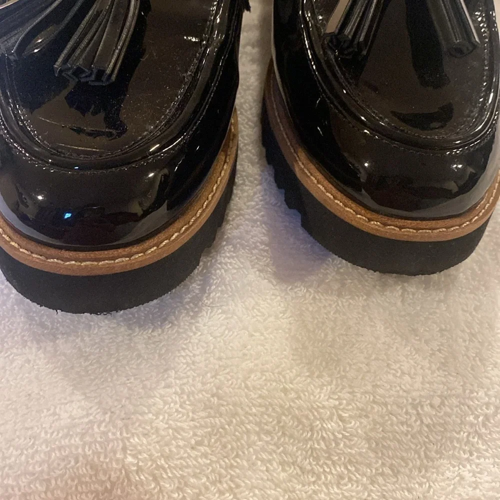 Franco Sarto Black Patent Loafers with Tassels - Picture 4 of 9